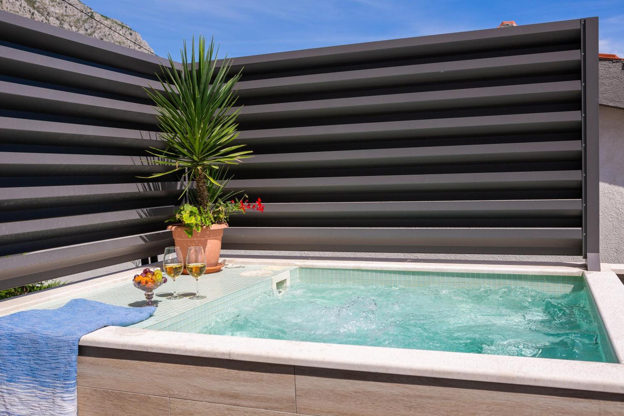 Luxury Seafront Villa With Heated Pool, Jacuzzi, Sea View, 150 M From Beach Stanici Exterior photo