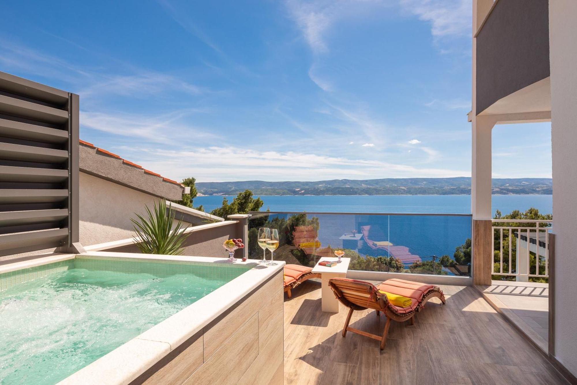 Luxury Seafront Villa With Heated Pool, Jacuzzi, Sea View, 150 M From Beach Stanici Exterior photo