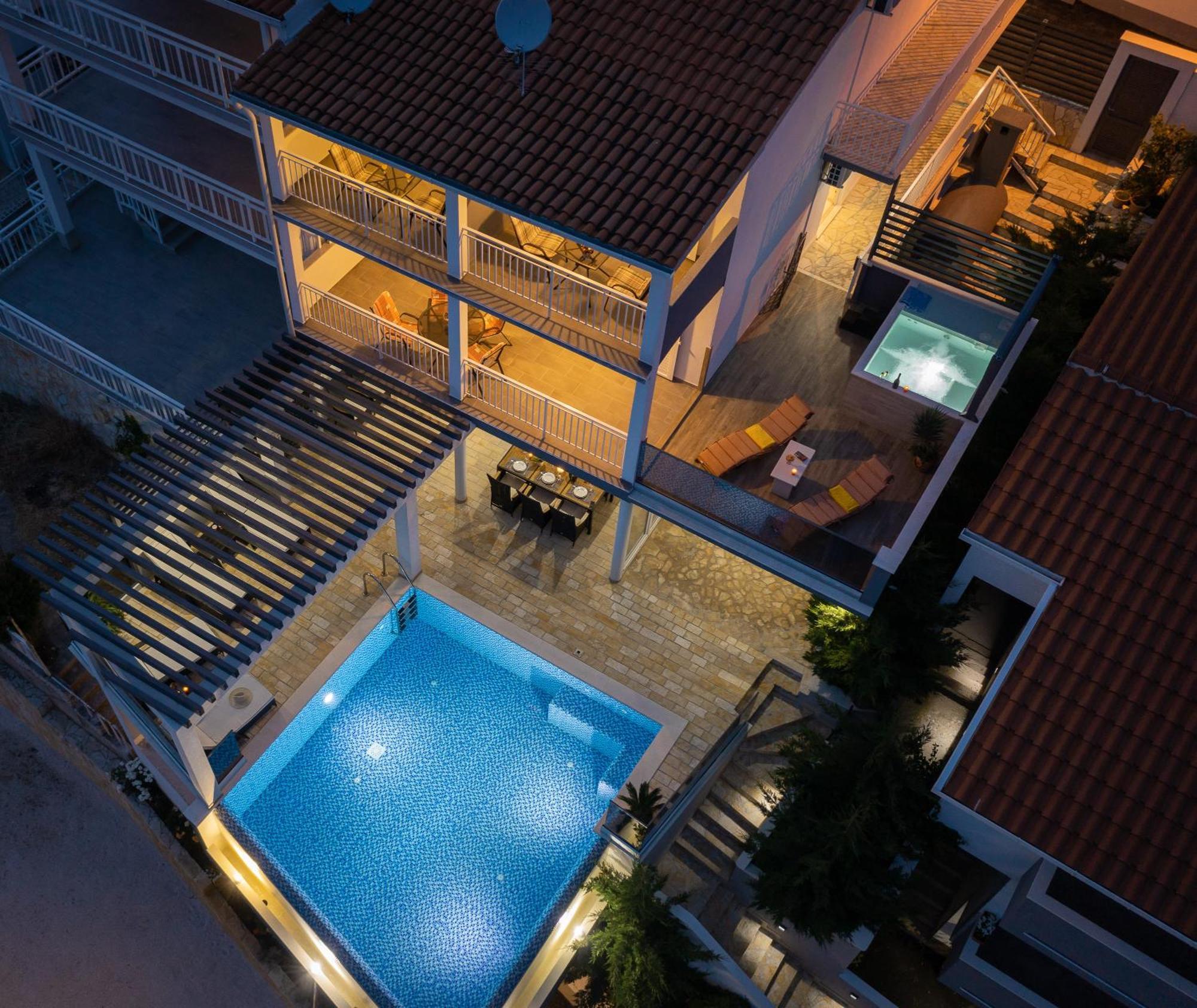 Luxury Seafront Villa With Heated Pool, Jacuzzi, Sea View, 150 M From Beach Stanici Exterior photo
